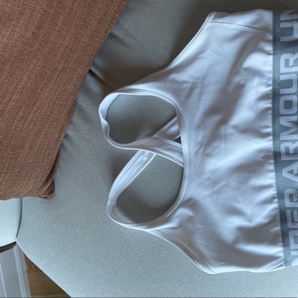 Under Armour Sports Bra Compressed (Large) - Picture 2 of 4